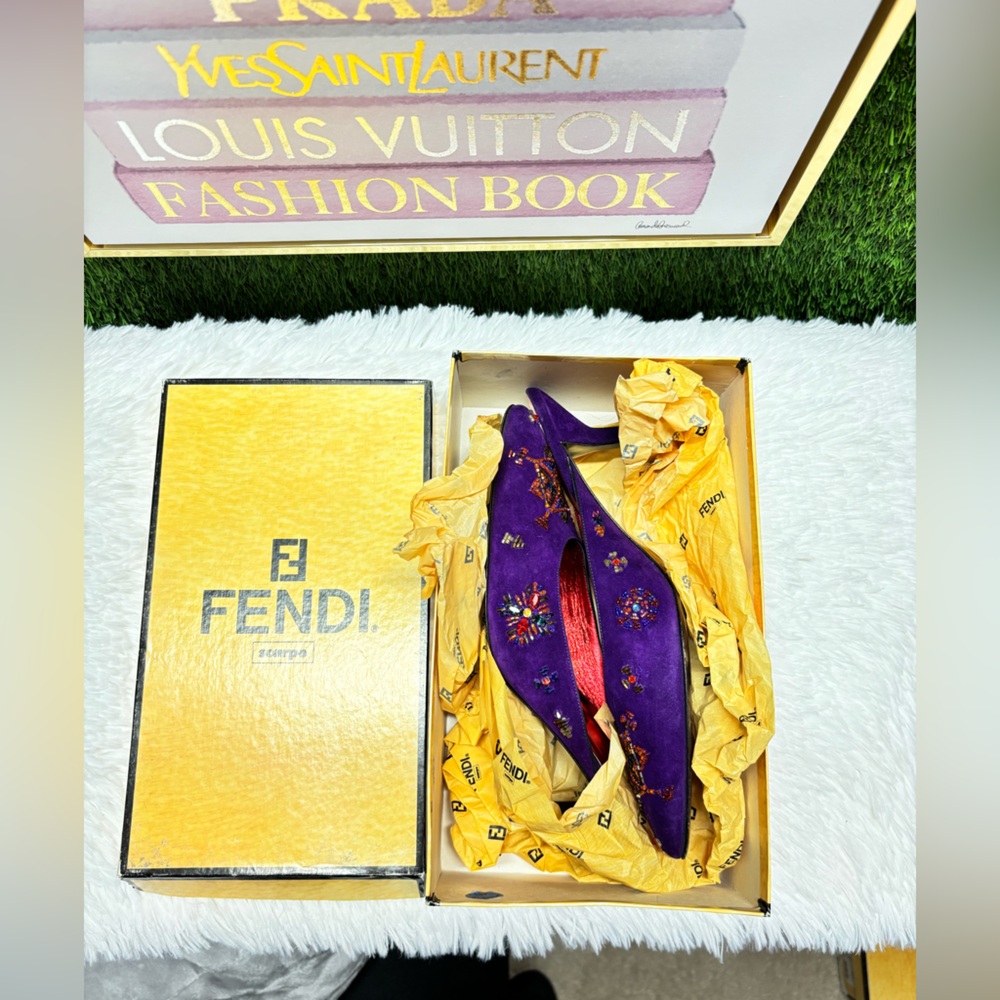 ❤️ Fendi Vintage Suede Beaded Mules Size 40  A114L50 - Picture 4 of 9
